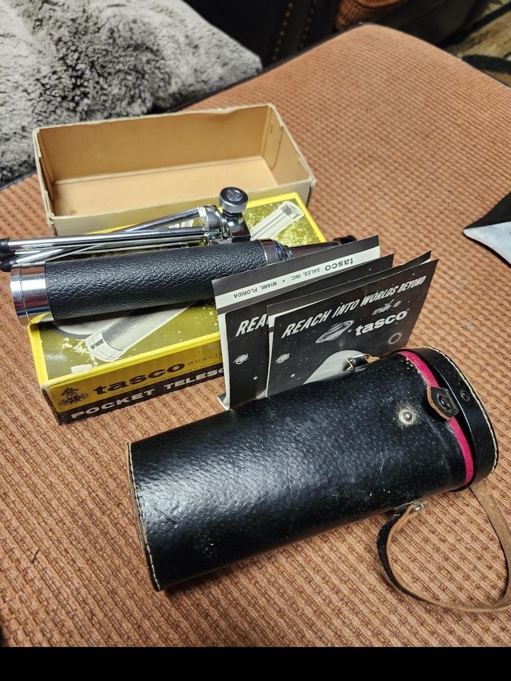 Vintage Tasco #2TE "Comet" 30x30mm Pocket Telescope – Complete Kit with Box.
